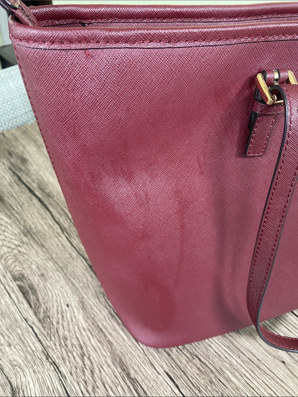 Michael Kors Burgandy Plum Zip Top Tote with Gold Hardware - Picture 13 of 16